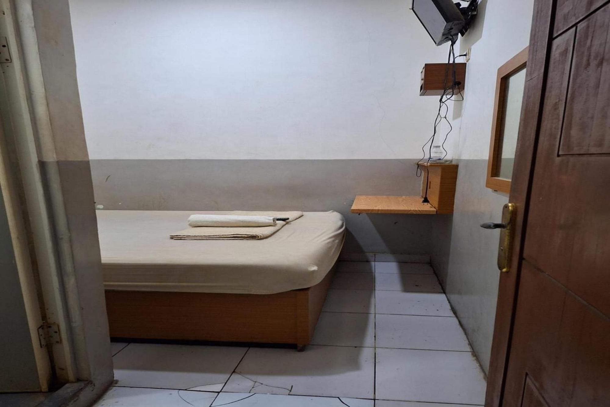 Oyo 93584 Rukotel South Tangerang エクステリア 写真