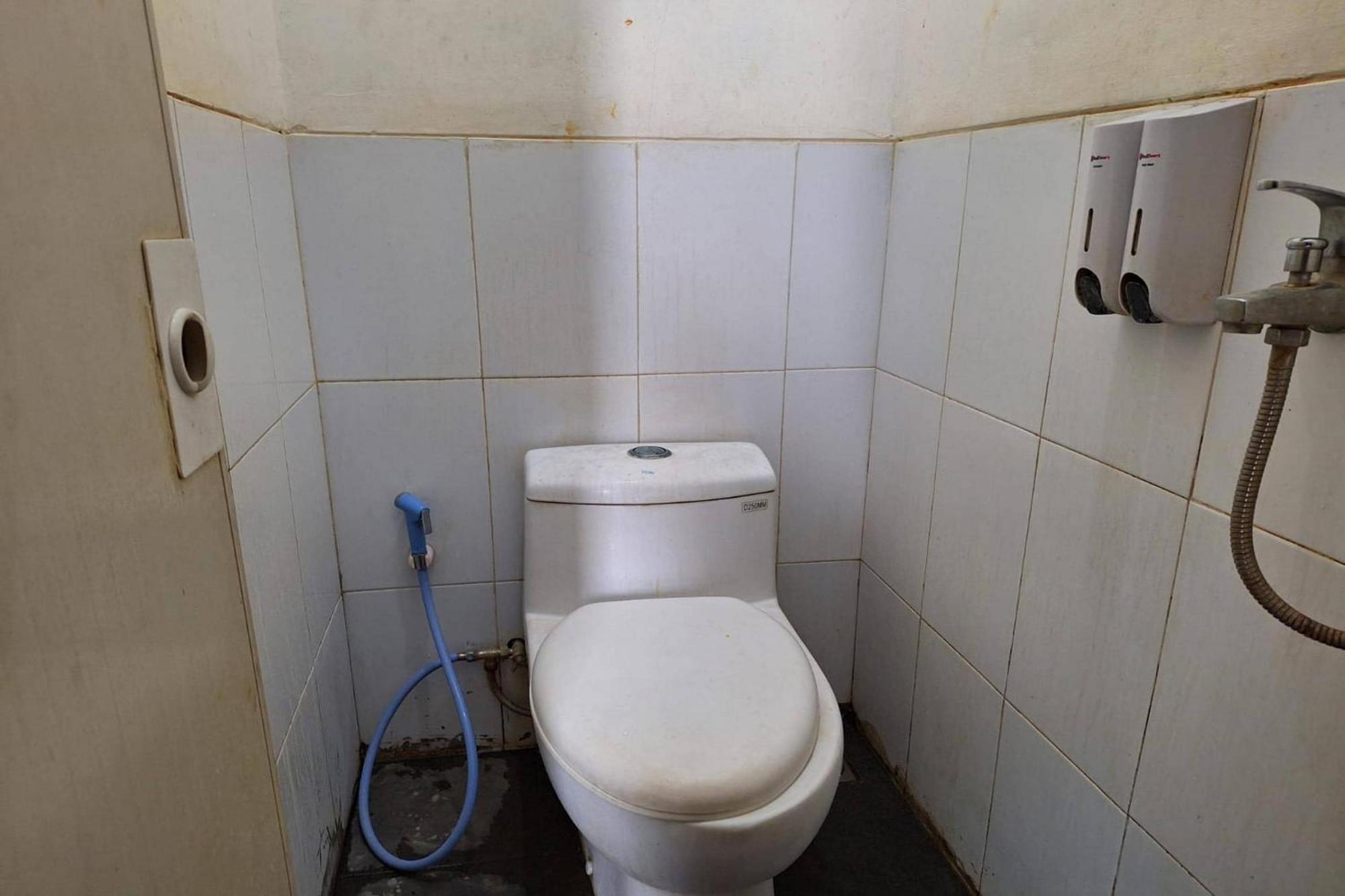 Oyo 93584 Rukotel South Tangerang エクステリア 写真