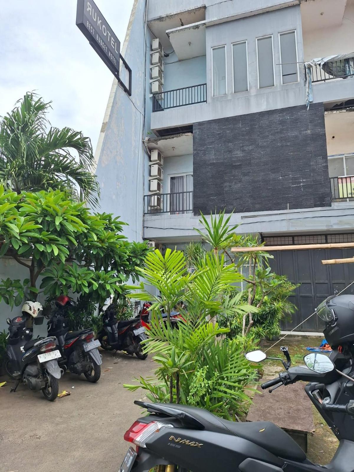 Oyo 93584 Rukotel South Tangerang エクステリア 写真