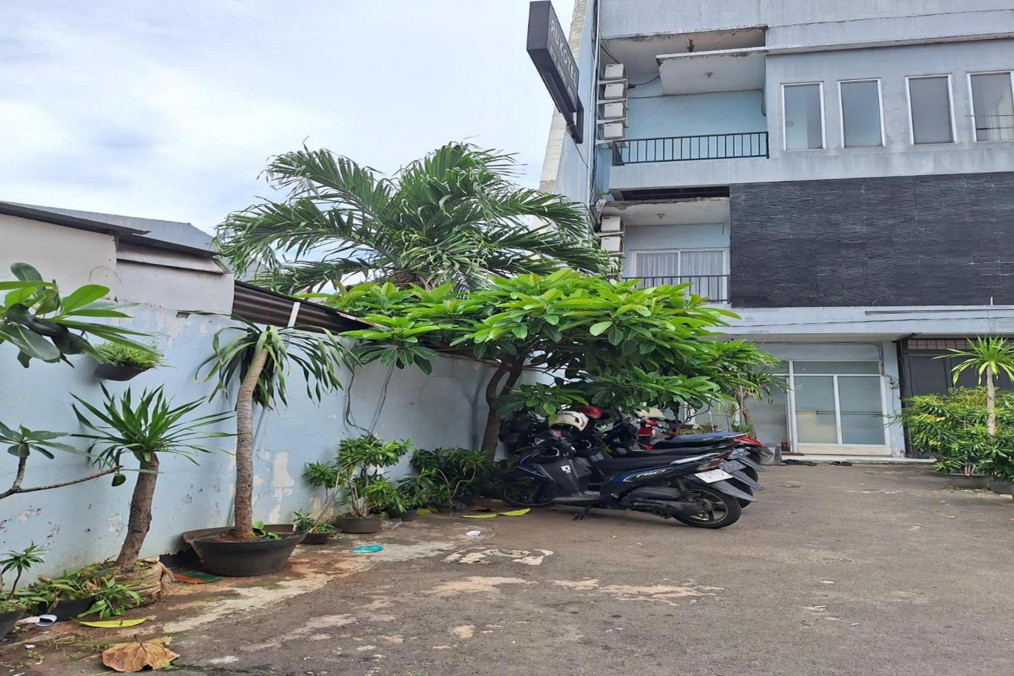 Oyo 93584 Rukotel South Tangerang エクステリア 写真